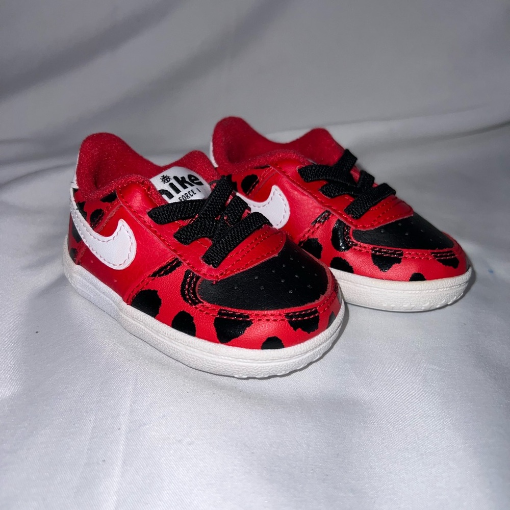 Nike Force 1 Crib SE Lady Bug Red Black Infant Toddler Shoes Size 3c CZ2644-600